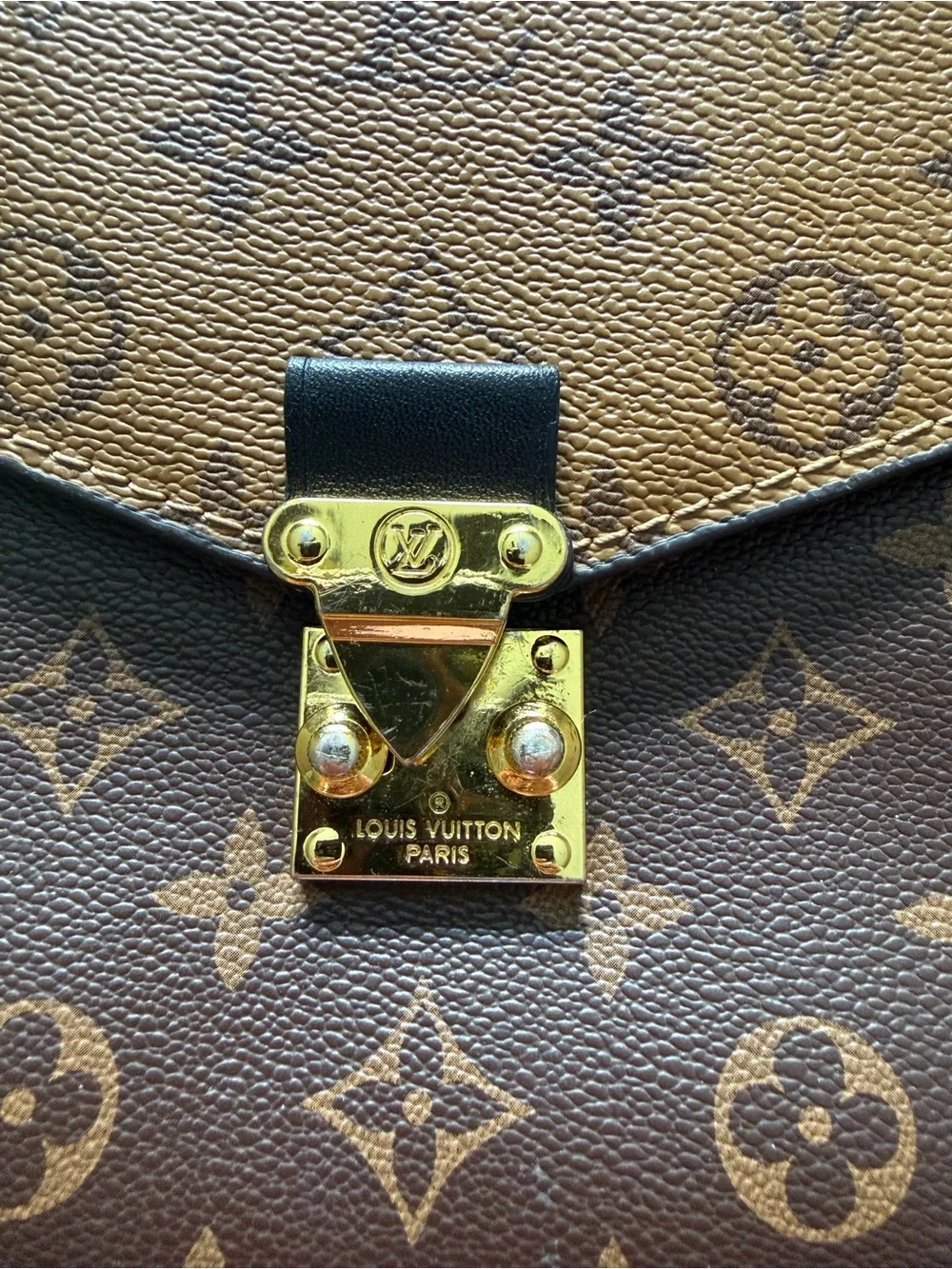 Two-Tone Shoulder Bag in Brown/Tan